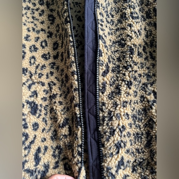 Madewell Sherpa Bomber Jacket in Leopard Size Small - Picture 10 of 15